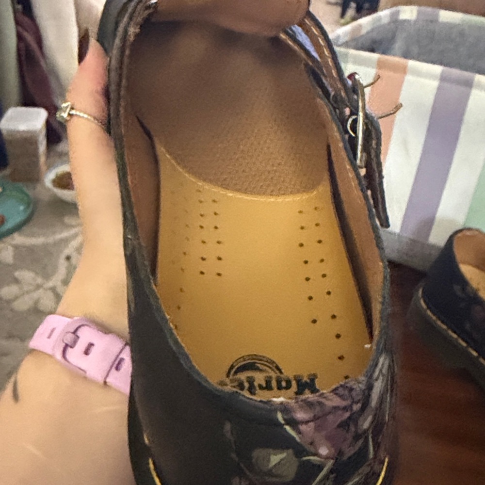 Dr. Martens 8065 Women’s Size 9 Decayed Roses Mary Janes - Picture 3 of 5